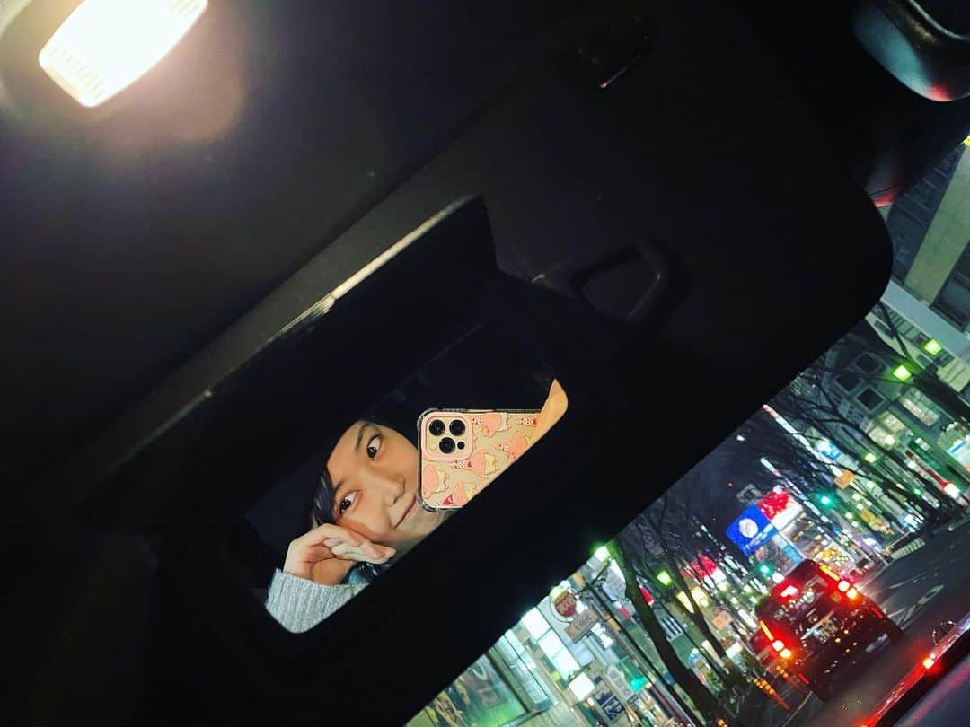 白間美瑠さんのインスタグラム写真 - (白間美瑠Instagram)「お父さんの車なう🚘 ・ いつも東京来る時、大阪から車で来るんだよ😂体力あり過ぎる#毎日投稿」3月14日 22時49分 - shiro36run