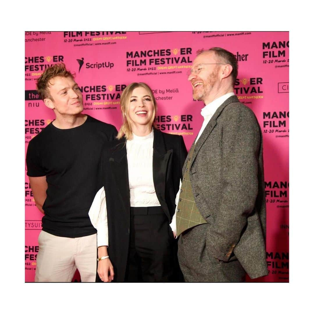 ハーミオーネ・コーフィールドさんのインスタグラム写真 - (ハーミオーネ・コーフィールドInstagram)「Final stop in Manchester before The Road Dance hot steps into cinemas end of May #maniff @maniffofficial」3月15日 1時07分 - hermionecorfield