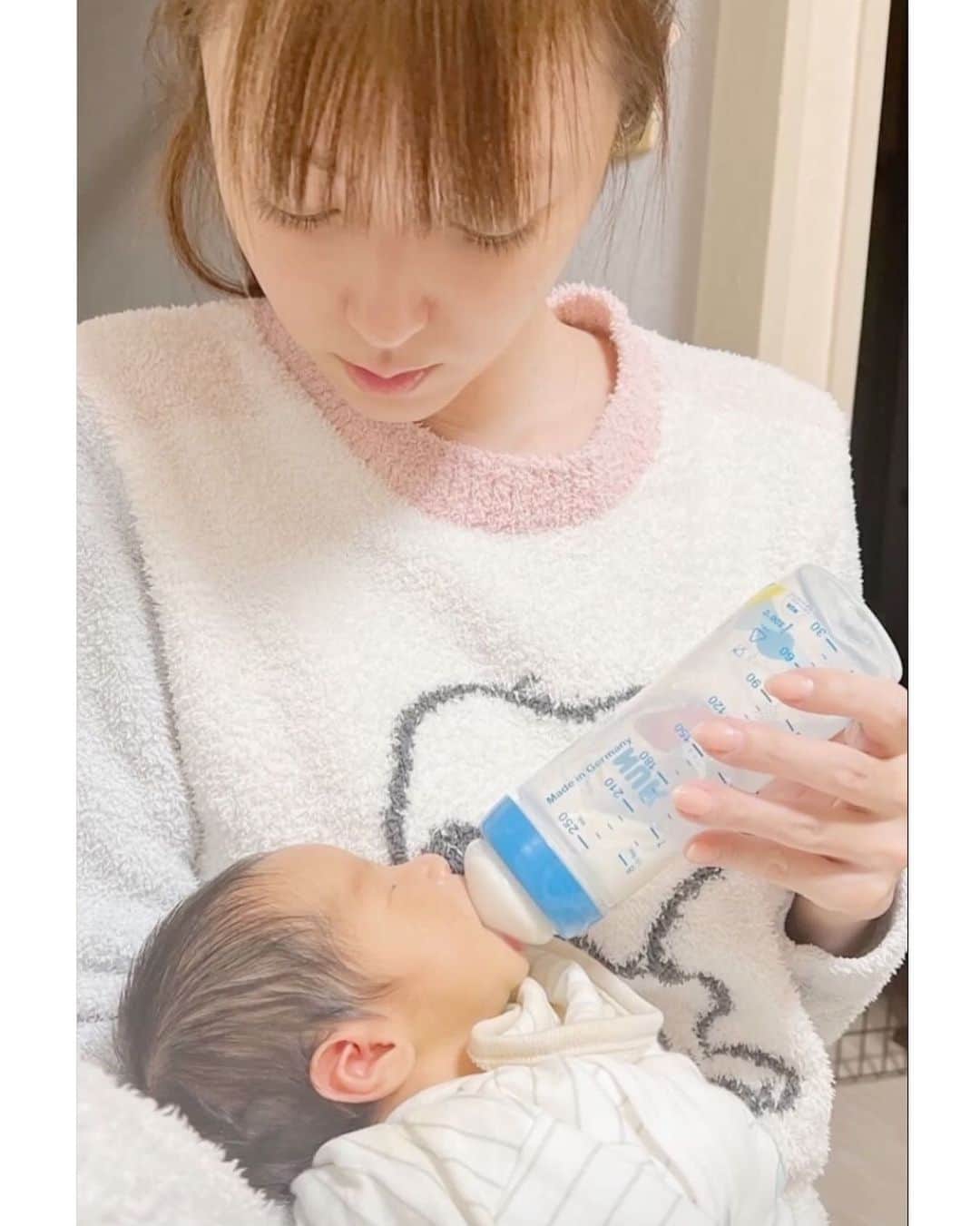 深田恭子のインスタグラム：「私の可愛い妹に赤ちゃんが産まれました❣️とっても小さいけれど一生懸命ミルクを飲んでくれている姿はなんとも愛おしいです🥺❤️おばちゃん頑張ってお世話します‼️ #世の中のお母様いつもお疲れ様です」