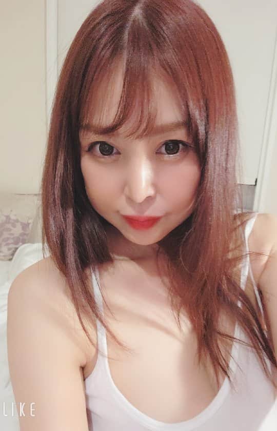 今藤霧子のインスタグラム：「悩みに悩んだ末前髪切りました😊🌸 I cut my bangs after I was worried('_'?)  #kirikoimafuji #今藤霧子  #前髪 #bangs  #japanesegirl」