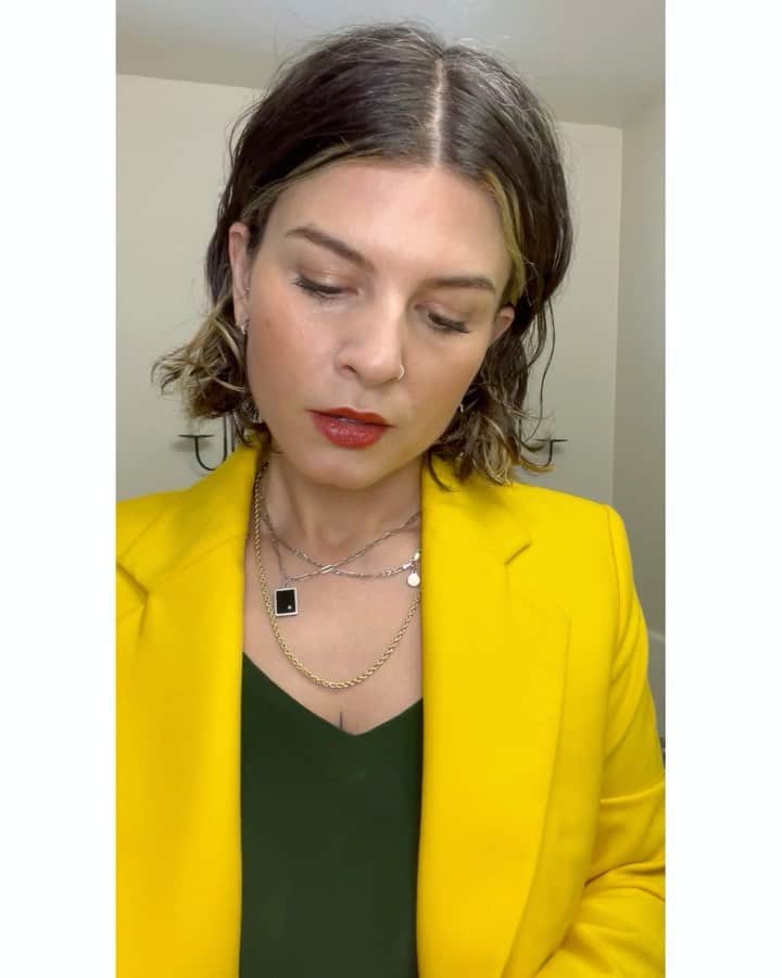 glorianotoのインスタグラム：「Adventures in self taping. #whateverforever」