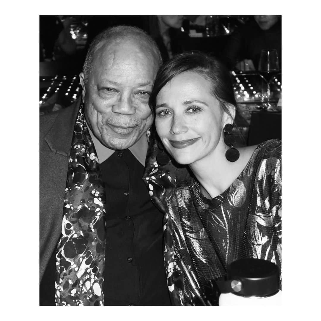 ラシダ・ジョーンズさんのインスタグラム写真 - (ラシダ・ジョーンズInstagram)「Happy Birthday to @quincyjones, my favorite person in the world (how is this not a national holiday??) 89 trips around the sun and not one wasted moment. Love you my dada and so grateful for you and everything you have given to the world and to me!!」3月15日 12時39分 - rashidajones