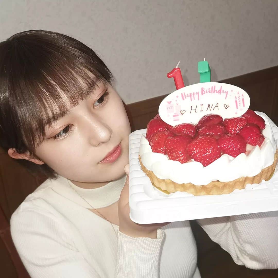 田幡妃菜のインスタグラム：「今日で17歳になりました✌️✌️⁡ ⁡⁡ ⁡今年も自分らしく楽しく頑張ります！⁡⁡ インスタ投稿も沢山していくので色んな田幡妃菜を見てください😉 ⁡17歳の私も宜しくお願い致します🙏🏻」
