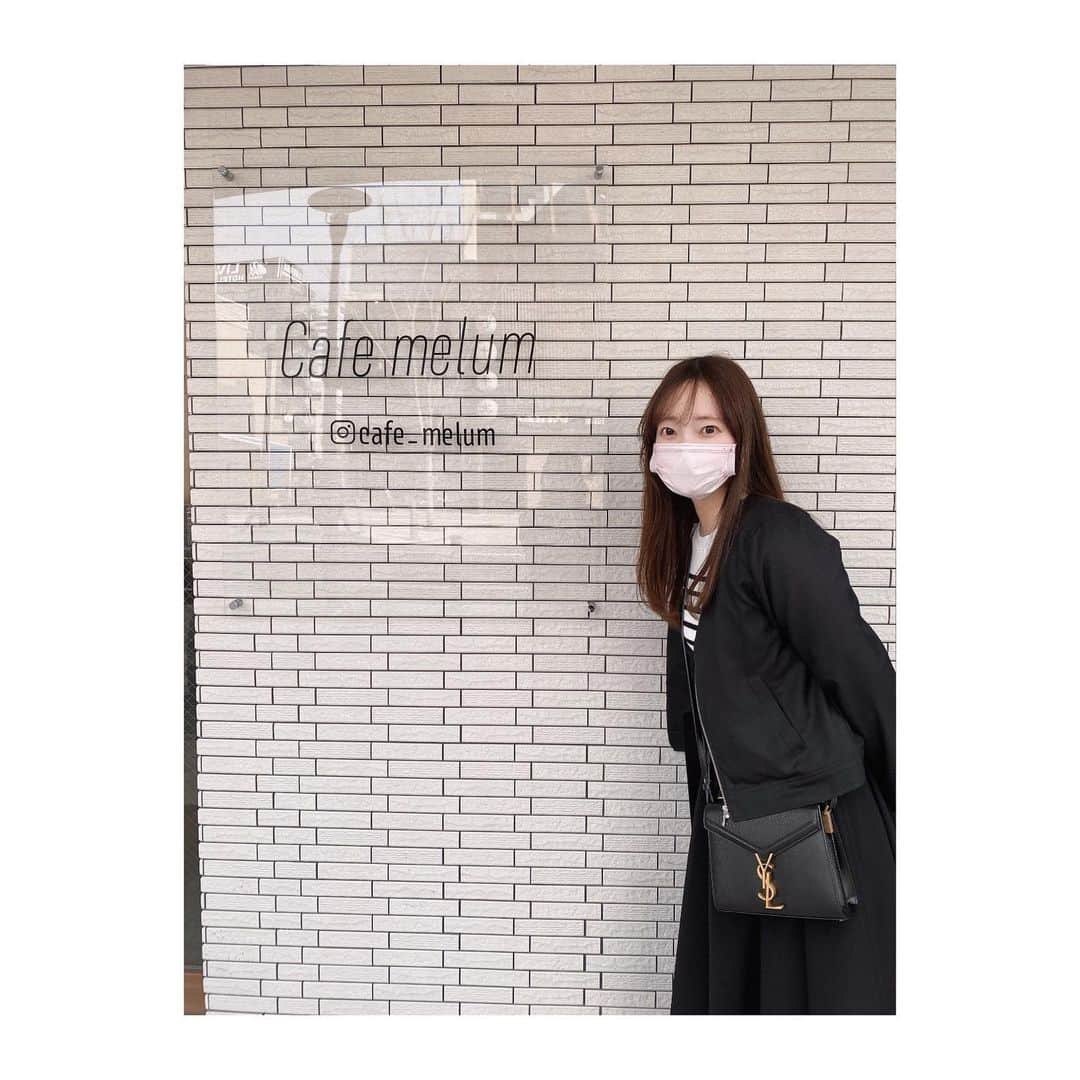 石井奏美のインスタグラム：「岡山のシンプル可愛いカフェ🤍  カフェの写真を上手に撮れる人になりたい📸  #岡山#岡山カフェ#過去pic #cafemelum」