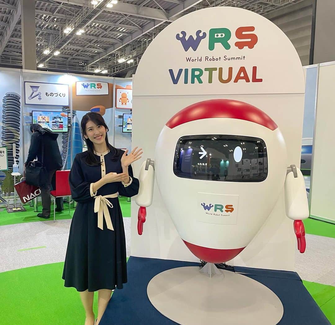 杉本雛乃のインスタグラム：「再会🤖💕 . #国際ロボット展 #wrs」
