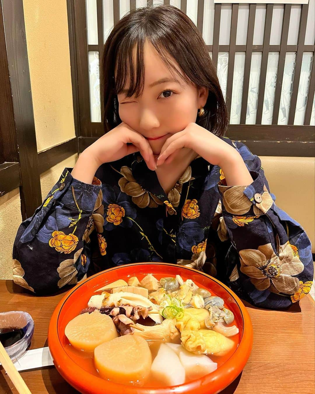 京佳のインスタグラム：「金沢にお邪魔しています🥰💓 おでん食べたよ〜🍢おいしかった 満喫します✨  #京佳　#プロフェッショナルロリ巨乳 #japanesegirl #gravure #sexy #asiansexy  #asiangirls 　#大胸　#下着　#sexyhot #selfie #girlsday #内衣　#粉我　#portrait #泳衣 #日本」