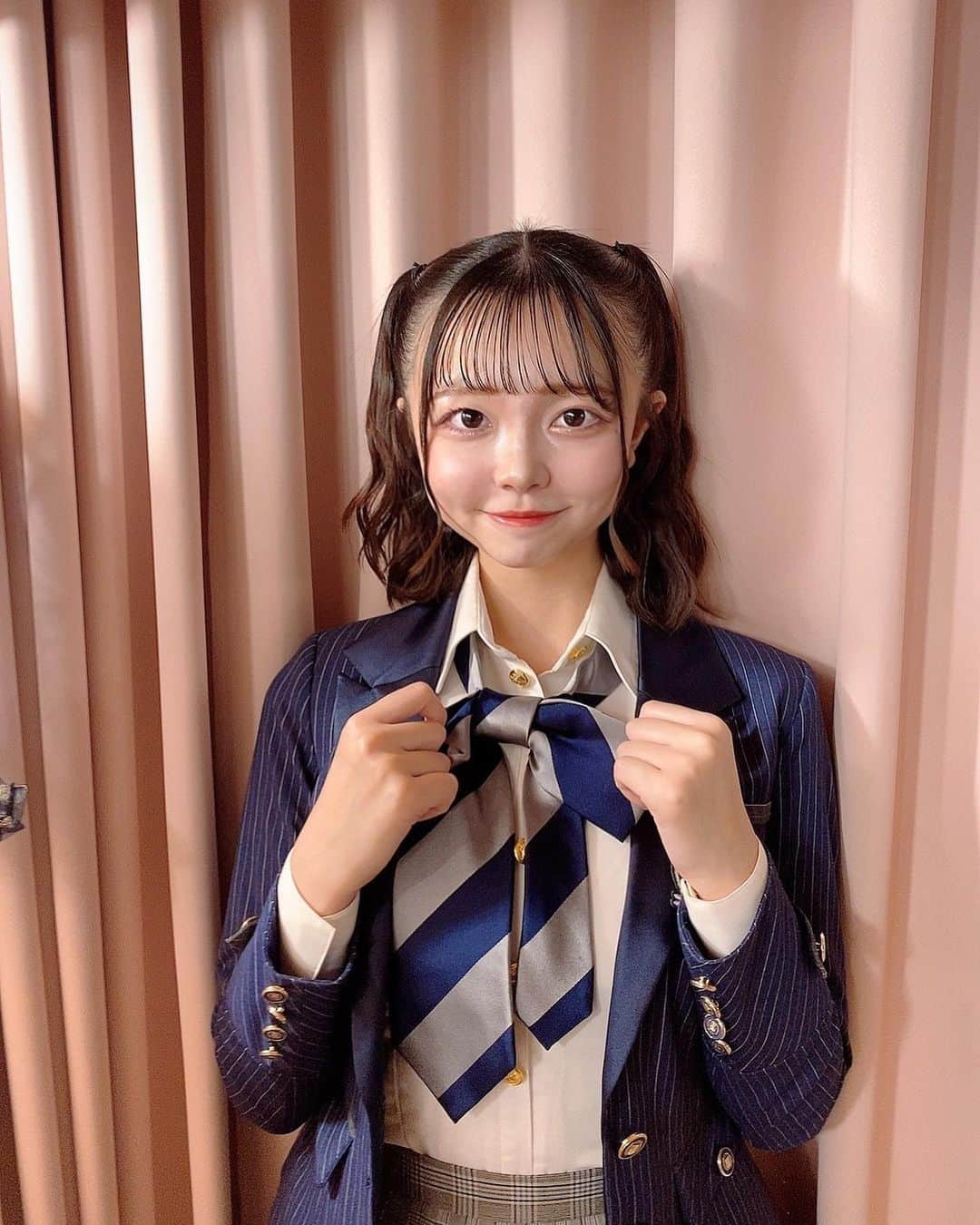 奥本陽菜のインスタグラム：「#岡部チームa 千秋楽公演でした🥰 ・ ・ ・ ・ ・  #ハーフツイン だったよ😚😚😚この髪型アイドルアイドルしてて好きです😌」