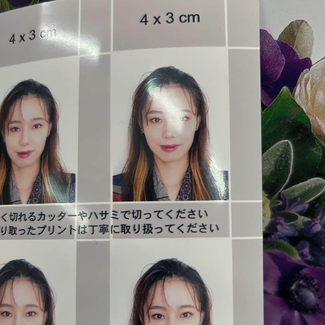 TsurutaHitomiのインスタグラム：「おばあちゃんからパクったシャツ。ほんとのババシャツ👵」