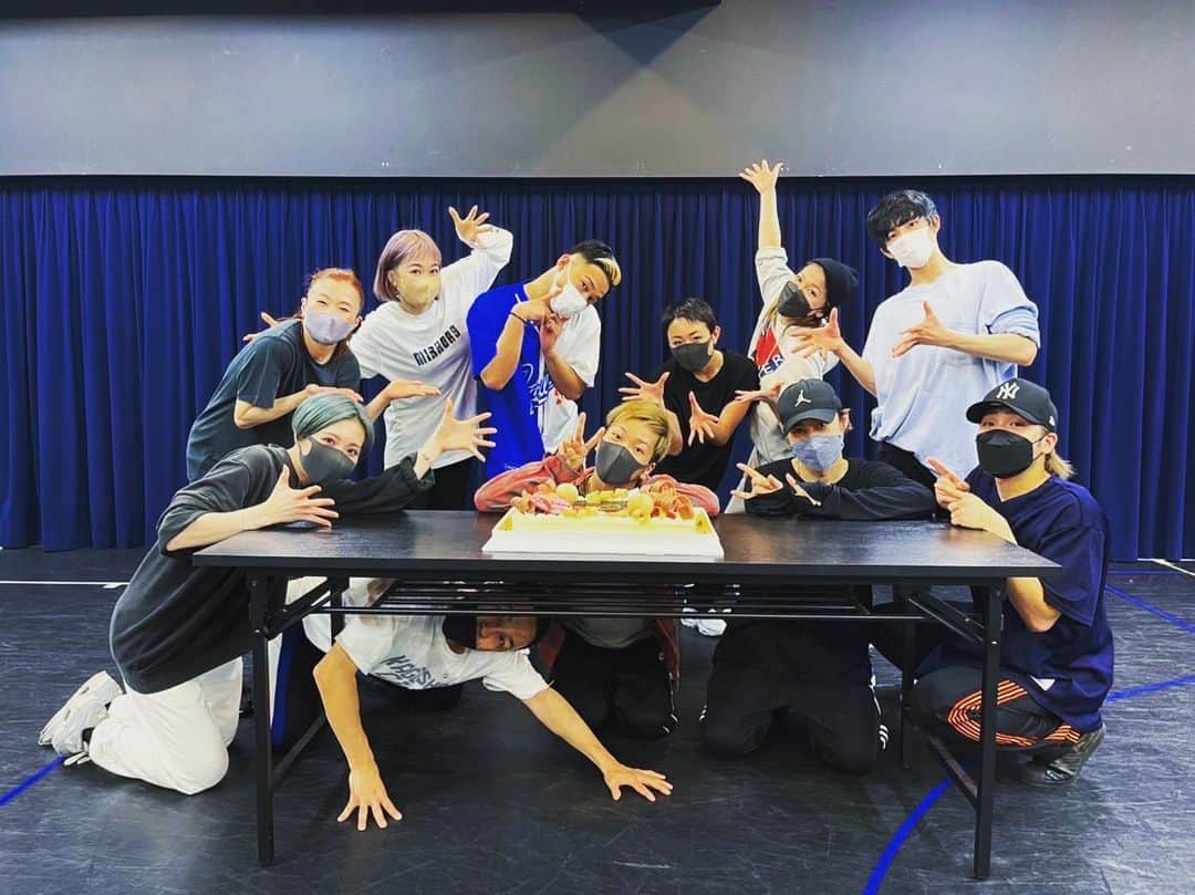 のインスタグラム：「はっぴーばーすでーともきさん♡  ともきさんという人間の全てが好きです💕  #お師匠様」