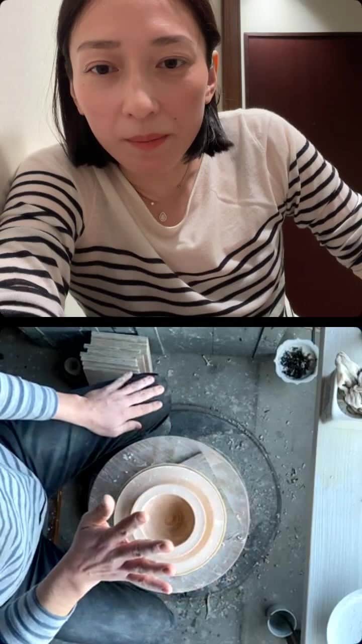 行方 久子 Hisako Namekataのインスタグラム：「@bunshogama 人気の型打ちの器の作り方」