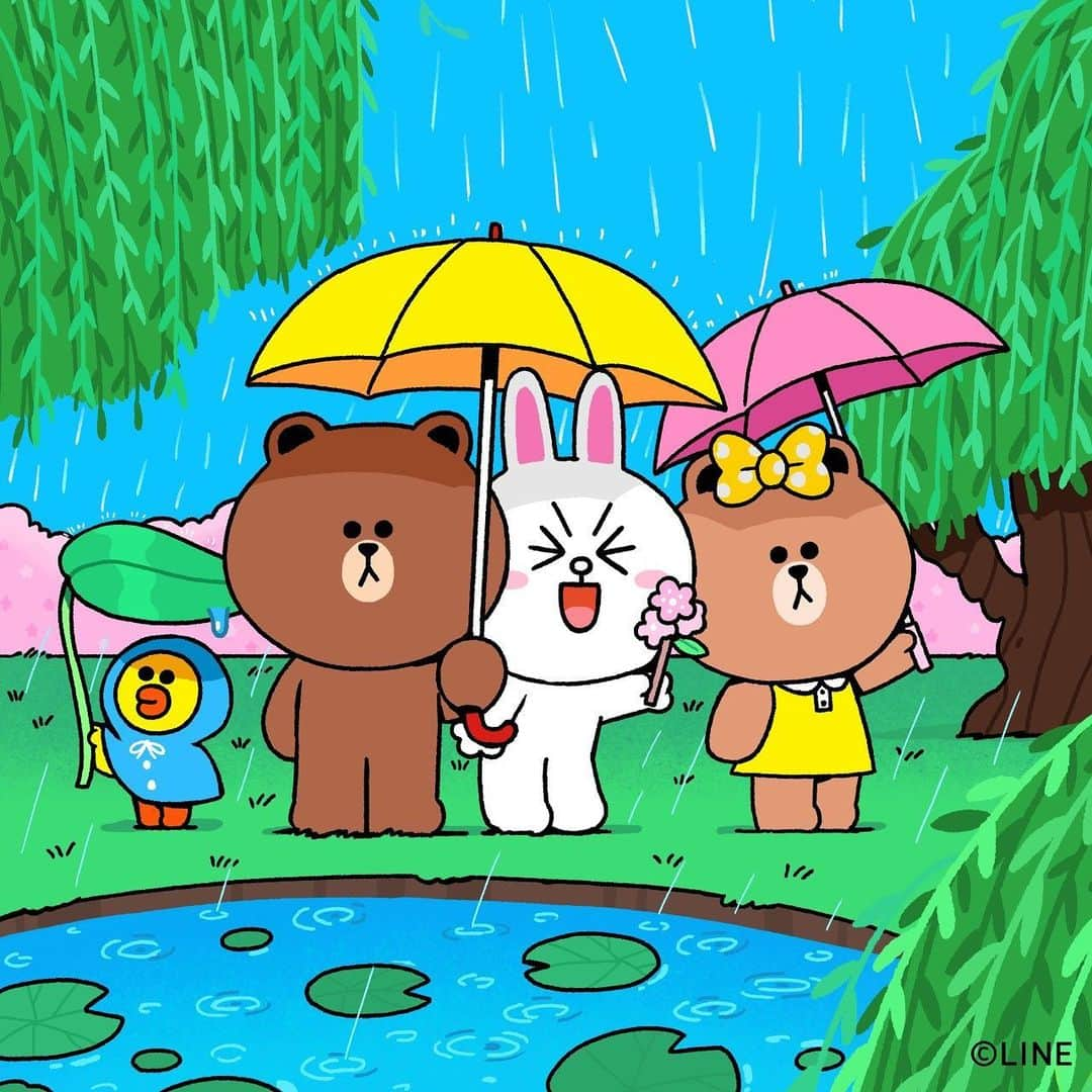 LINE FRIENDSさんのインスタグラム写真 - (LINE FRIENDSInstagram)「Do you like walking in spring drizzle?  It is so romantic ,, 💗  #spring #springrain #springdrizzle #springday #BROWN #CONY #SALLY #CHOCO #LINEFRIENDS」3月16日 12時02分 - linefriends