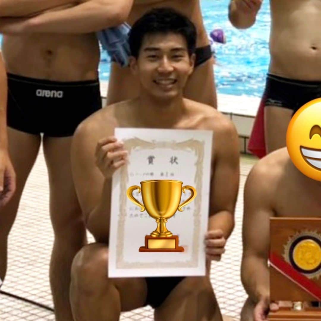 フジテレビアナウンサーのインスタグラム：「. こんな写真ですみません。 私の「8ッピー」タイムは 水球の試合に出る事です。  実は社会人になってから年に一回 社会人の水球大会に出ていたんです。 写真はその大会に出場した時のもの。  大会に向けて毎年、練習に取り組んでいたのですが、コロナ禍でここ2年中止に。 今年こそは大会が行われたらと思い、頭の中では泳ぎ込みをしています。  やっぱり思い切り体を動かすのは楽しい。 仲間と共に今年は出場出来たらハッピーになれそうです😊  #フジテレビアナウンサー #内野泰輔 #8ッピー」