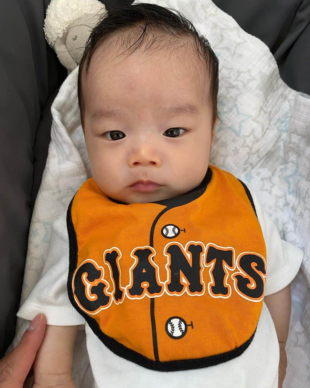 佐々木彰生さんのインスタグラム写真 - (佐々木彰生Instagram)「可愛すぎるぜ！ 我が息子よ。 #giants  #読売巨人軍」3月17日 0時06分 - sasattyo_akimaru