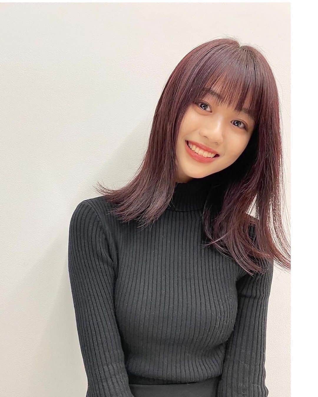 多田成美さんのインスタグラム写真 - (多田成美Instagram)「🍎 とても綺麗なカラーでお気に入り❤︎受験期間に蓄積されていた髪の痛みもサラサラにして頂きました~☺︎  #レッドカラー #多田成美 Thanks @artifata さん💌」3月16日 19時29分 - narumitada_official