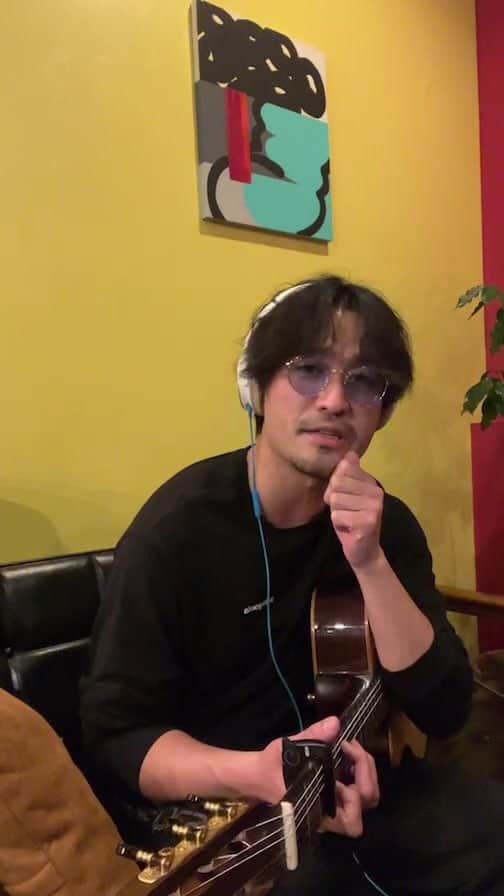 ISEKIのインスタグラム：「ISEKI最新作「TORCH」  配信はコチラ↓ https://umj.lnk.to/torch  -Collaborated with AlpenOutdoors & Hakuba Iwatake Mountain Resort-Music Video https://youtu.be/xwH-jFg5-9M  ISEKI、ユニバーサルミュージック第7弾Digital配信シングル「TORCH」3月16日リリース決定。 およそ半年ぶりとなる今作は2018年に行ったクラウドファンディングがきっかけで生まれ、 ISEKIが作曲を手がけ、作詞を矢作綾加、プロデュースをシライシ紗トリ、 今勢いのある深澤恵梨香がストリングスアレンジを担当、壮大なバラードとなっている。  MVは自身がプロデュースする「HAKUBA ヤッホー! FESTIVAL」 で出会った仲間たちと一緒に作り上げた白馬岩岳の素晴らしい絶景や環境も楽しめる -Collaborated with AlpenOutdoors & Hakuba Iwatake Mountain Resort-バージョンと 4月以降に発表予定のオリジナルバージョンの2種類のMusic Videoを制作している  ＜Song＞ 作曲：ISEKI 作詞：矢作綾加 編曲/プロデュース：シライシ紗トリ ストリングスアレンジ：深澤恵梨香 piano：西野恵未 1stVn：城元絢花 2ndVn：石橋尚子 Va：生野正樹 Vc：村中俊之  Mix：三浦瑞生 by LAB recorders Mastering：瀧口“Tucky”博達 by LAB recorders ジャケットデザイン：北林達也 A&R directer：古田亮（USM JAPAN）  ＜Music Video＞ Producer：Satori Shiraishi　 Camera：Yosuke Irifune Stylist：Kyu Hair & Make：Yuki Photogragher：Kenji Kaido  株式会社アルペン： Tomonori Harako Atushi Terui Naoya Hirose  株式会社岩岳リゾート： Satoru Ohta Kenji Yamazaki Koji Miyajima Kohei Saito Hirohisa Nojima Isao Aizawa Yuji Hoshino Sosuke Kanai Ryoma Takizawa Yasumaro Sawada Yutaka Wada」