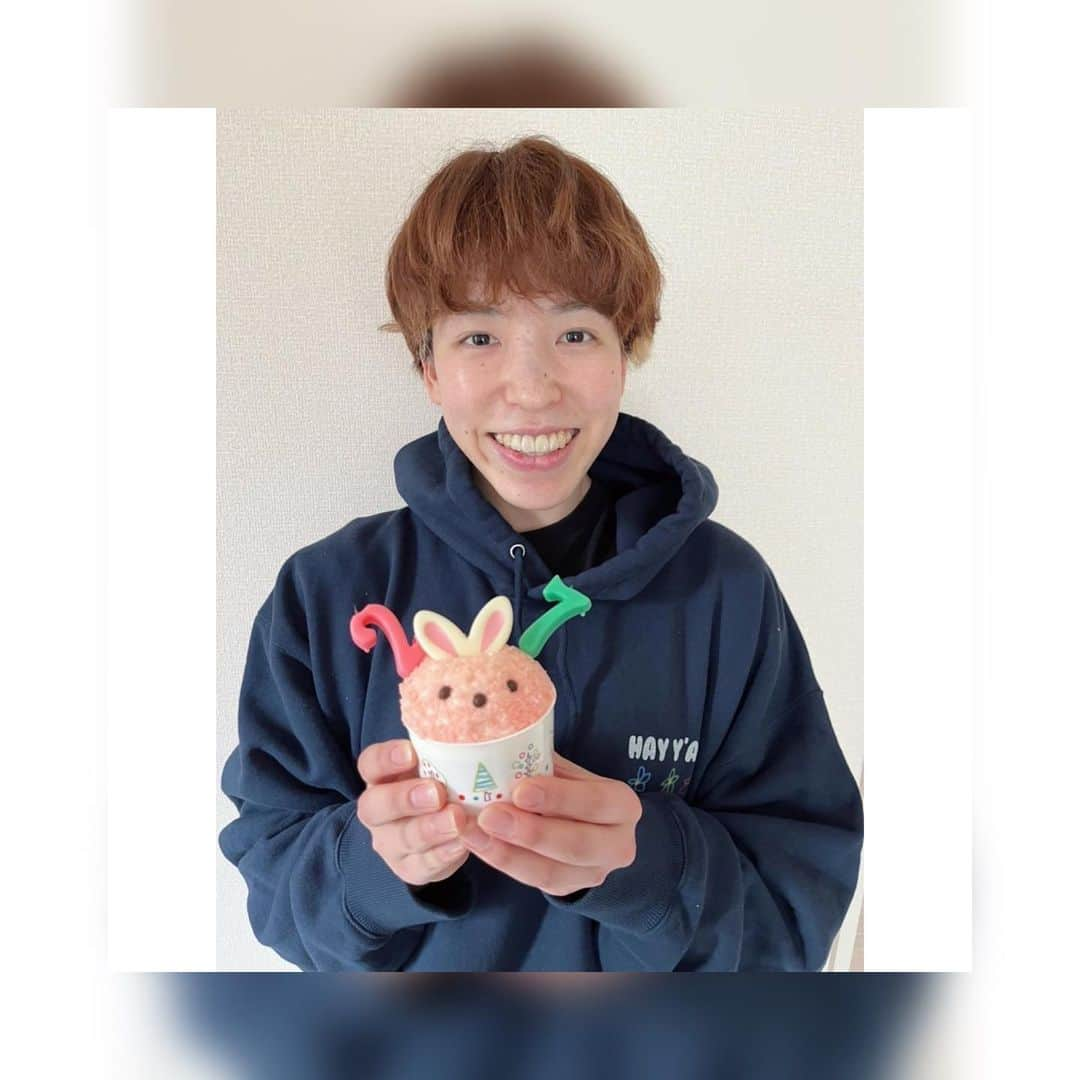 林咲希のインスタグラム：「27歳になりました！ 沢山の方にメッセージを 頂いています🥰 ありがとうございます！  私の周りに支えてくれる人が 沢山いて、楽しい時も辛い時も 共感してくれる人がいることが 心強いです。 一緒にいる仲間やファンの方々に これからも感謝して過ごして いきたいですし、次はわたしが 支えてあげられる存在になりたいです。 　　　　　　　　　　　　　　　　　　　　　　　  毎年ですが、どんな年になるか 先のことは決めれないけど 『今』できることを考えて今まで やってきたので、この一日、一瞬を 大事にして頑張ります！！ これからもこんな私ですが 応援して下さると嬉しいです！ 　　　　　　　　　　　　　　　　　　　　　　　  バスケットだけでなくひとりの 人間としてもっともっと成長していきます☺️ 　　　　　　　　　　　　　　　　　　　　　　　　  お父さん、お母さんありがとう！！ これからもよろしくお願いします😊 　　　　　　　　　　　　　　　　　　　　　　　  ストーリー荒らしてすみません！皆さんからのメッセージ嬉しくて😳 今日1日だけ許してください🤣🙇🏻‍♂️ 　　　　　　　　　　　　　　　　　　　　　　　 今年も一年よろしくお願いします！！」