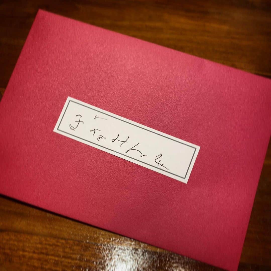 高柳愛実さんのインスタグラム写真 - (高柳愛実Instagram)「. とーーーっても上手だし 『へ』なんか最高にかっこいい 私ももっとかっこよく書こう 🥺💘💘💘」3月16日 21時10分 - takayanagi_manami