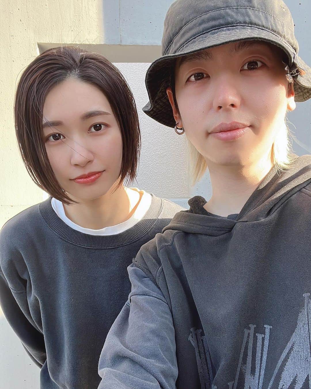 寺石幸弘のインスタグラム：「数ヶ月ぶりに妻のカットと縮毛矯正を しました  自分の技術で喜んでもらえるのは やっぱり嬉しいものです🌹☺︎」