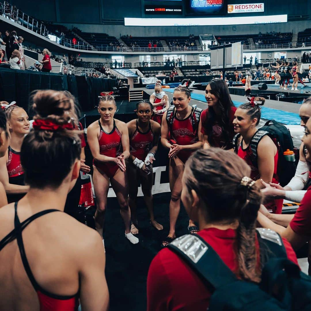 カイラ・ロスのインスタグラム：「Zooming in our focus onto post season!🔎 SEC Championships here we come!👊🏽」