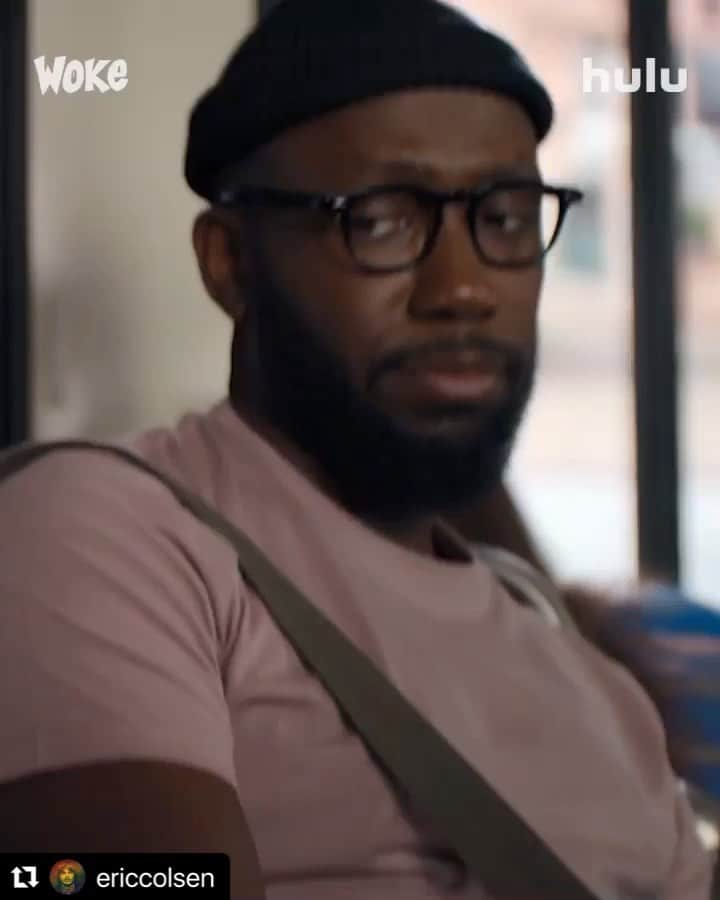 ダニエラ・ルーアのインスタグラム：「Can’t stop laughing at this trailer… I’m SO excited to watch season 2 of  @wokehulu  April 8! 🔥」