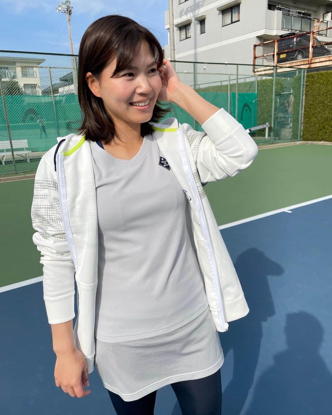 尾崎里紗のインスタグラム：「@balle_de_match_official  ⁡ ☺️✨ ⁡ ⁡ #headboom #glico#powerproduction #head#headtennis_official#headjapan#teamhead #stchristopher#セントクリストファー#センクリ#テニック #株式会社タイド#TIDE. #gram3#グラムスリー #エステ#tbc_aesthetic#エステティックtbc #尾崎里紗#risaozaki #tennis#tennisplayer#テニス#fitness」