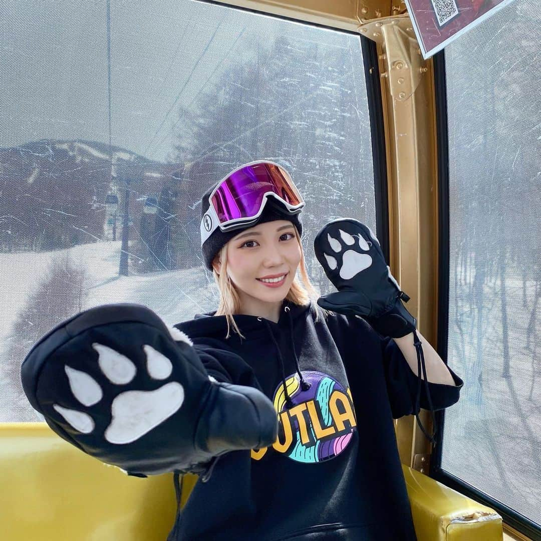 SAKIさんのインスタグラム写真 - (SAKIInstagram)「🐱？🐻？🐼？ ・ ・ ・ #ハンターマウンテン #ハンタマ #ハンターマウンテン塩原 #那須塩原 #スノーボード #スノーボード女子 #スノボ女子 #スノボ #スノボー #スノボー女子 #冬スポ #ハッピーハンター  #좋아요#스노우보드#스노보드#스트릿패션#운동#취미#2122시즌#보드그램#일본」3月17日 21時31分 - iam_saki912