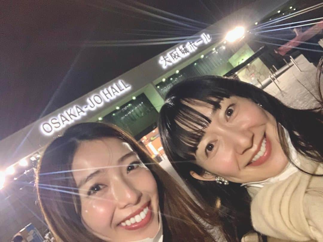 小椋寛子さんのインスタグラム写真 - (小椋寛子Instagram)「八塚さんと、アイナ・ジ・エンドさんのライブに行ってきました😊 可愛くて色気があってかっこよかった🥺💕 歌声聴けて幸せでした🥰 余韻に浸りながら寝ます😴✨ おやすみなさい⭐  #アイナジエンド さん #帰巣本能 #大阪城ホール #八塚彩美 アナウンサー」3月17日 23時12分 - ogura_hiroko