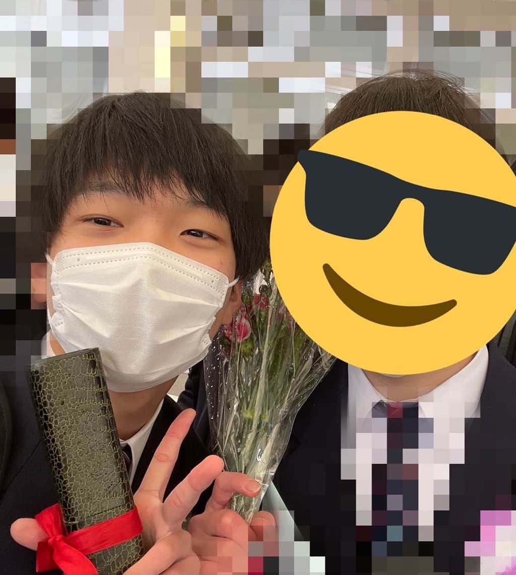 えるにーにょさんのインスタグラム写真 - (えるにーにょInstagram)「中学校卒業しました✌️」3月18日 13時46分 - erun1nyo