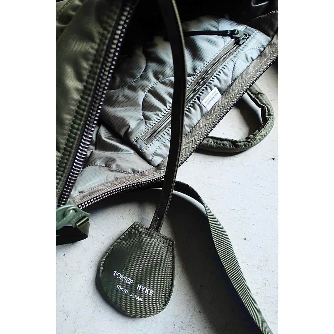 鑑田幸代さんのインスタグラム写真 - (鑑田幸代Instagram)「. hyke×Porter ( yoshida & Co.Ltd ) helmet bag (large size) 本日発売❤︎ . #hyke  #porter  #juqui」3月18日 11時10分 - yu_ki_yoo