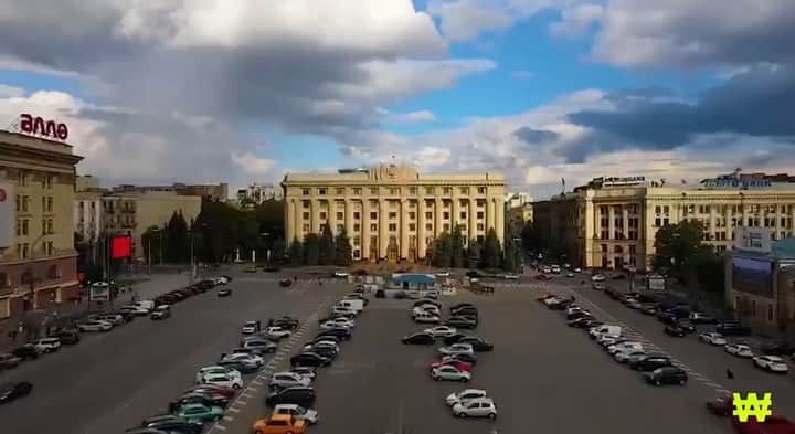 キャサリン・ウィニックのインスタグラム：「This IS Ukraine 🇺🇦」