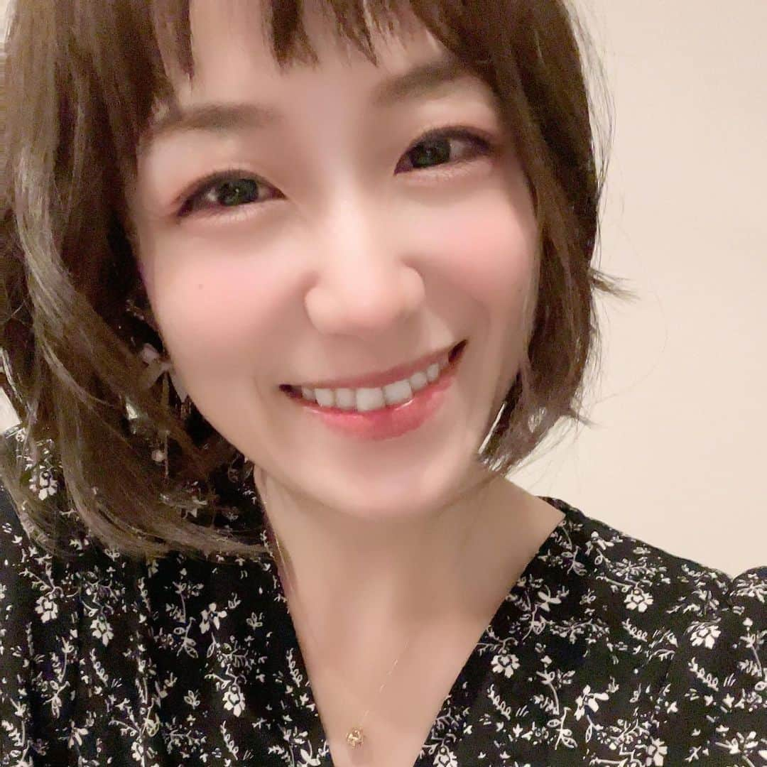 田中いちえのインスタグラム：「My Birthday🎂 お祝いの言葉下さった方々、ありがとうございました☺️ 30代最後の歳？！🤭 ひっさびさにピアスなんてつけた‪w← #田中いちえ#誕生日#39#30代記憶なしw」