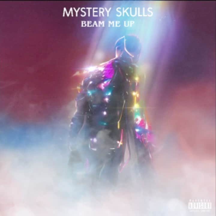 ミステリー・スカルズのインスタグラム：「Mystery Skulls fifth album ‘Beam Me Up’ is Out Now ! What’s your favorite song so far ???   (Available on all streaming services and on CD & Vinyl over at the web store)  Infinite thank you’s to all my collaborators on this one !!! 💕 Album produced by: @the_neverending_cory  Guitars by: Zack Ordway  Backing Vocals by: @diimondsareforever @iammelodyeperry_ @pip_music  Additional Lyrics by: @iamsnowblood  Album Art 🖼 by: @spencer_owens  Beam Me Up is Currently #1 album on ITunes Electronic Chart」