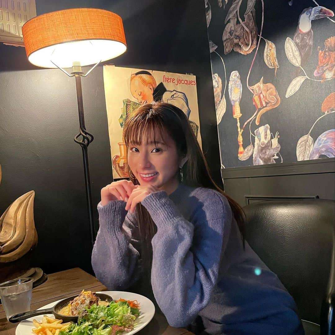 前田ゆうのインスタグラム：「一週間みなさまおつかれさまです😊😊😊 ゆうはねー、昨日のライブの余韻にひたった一日だったよー😚みんなたくさんツイートしてくれてたりでうれしくなっちゃった😌♡ ほんとにありがとう😊 土日はBOXイベント^ ^21日はForUがきまりました😊みんなとたくさんはなせるのたのしみにしてるね🥰」