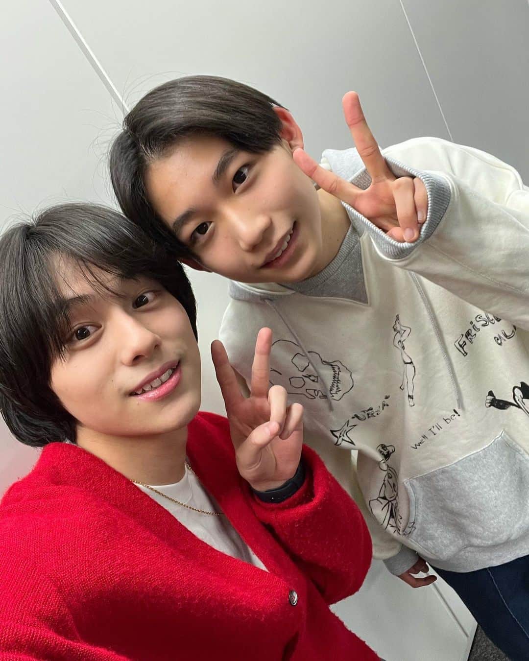 のインスタグラム：「34回ジュノンボーイがうちに来た🐶🦊  ルイくんだ！！ 一緒にレッスン受けてきた☺︎」