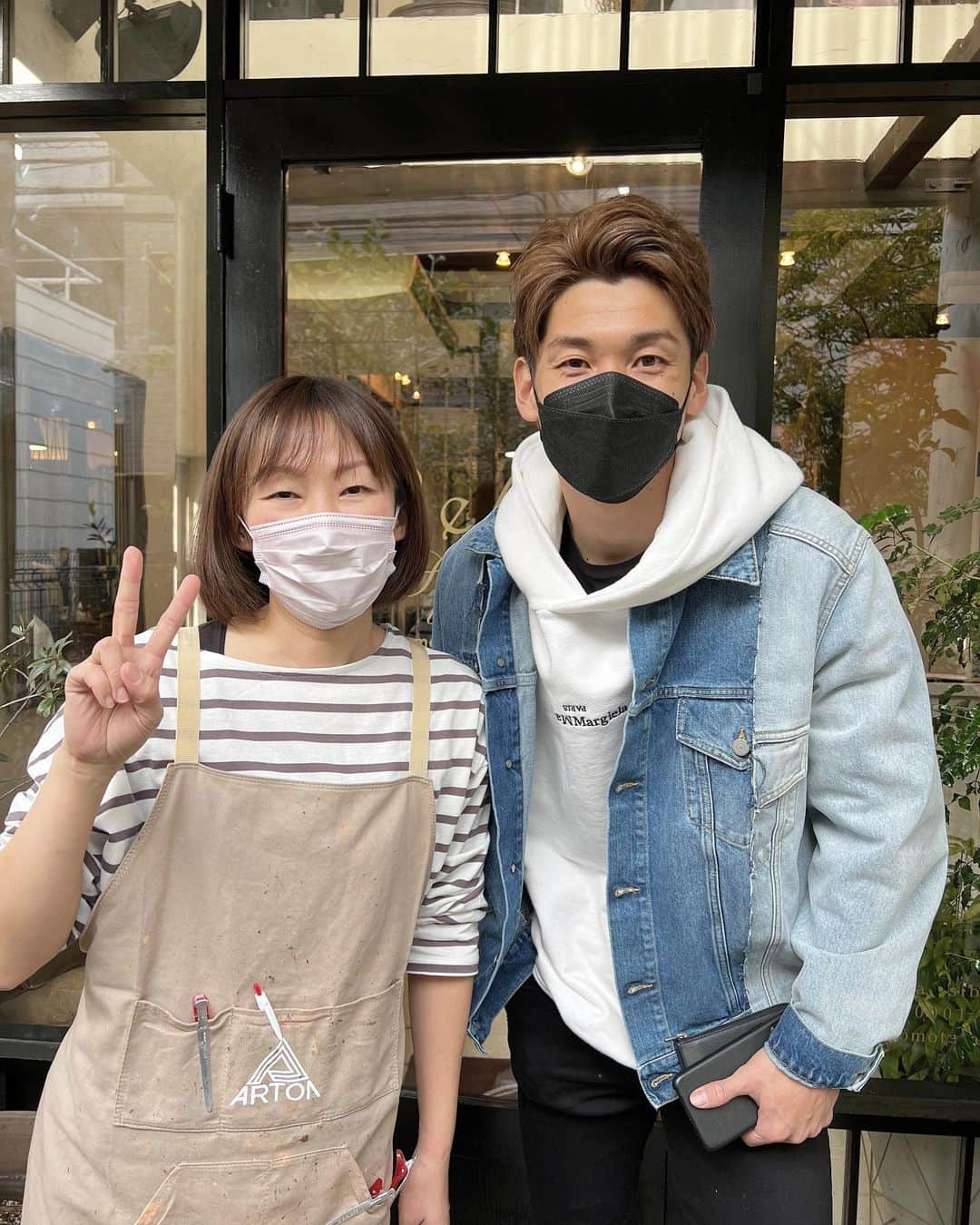 堀加奈子のインスタグラム：「久しぶりの再会❗️ 大迫さんのカラーを担当するのは 久しぶり🤗 人生初のハイライトだったみたい🤔  少しずつハイライトを重ねて育てていきますね‼️ 久しぶりにゆっくり話せて楽しかったです☺️ またお待ちしてます✨  #大迫勇也  #ヴィッセル神戸  #日本代表  #侍ジャパン  #ハイライトカラー」