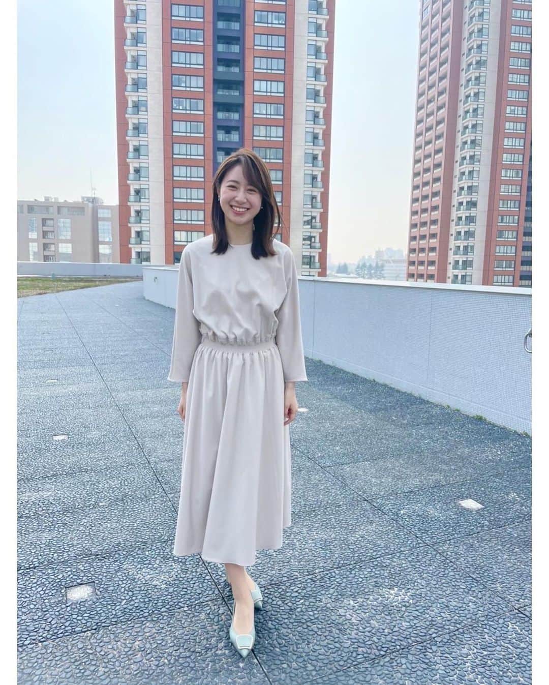 林美沙希さんのインスタグラム写真 - (林美沙希Instagram)「. 今週もお疲れ様でした☺︎ 寒い一日になりましたね、、！ 先日は地震もありましたし、 どうかゆっくり 体を休められますように🙇‍♀️  #annニュース #ワイドスクランブル #林美沙希 #衣装 #東京タワー と#outfit」3月18日 21時46分 - misaki0hayashi