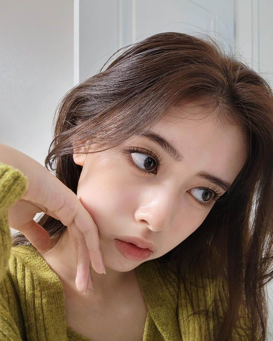 NiziUさんのインスタグラム写真 - (NiziUInstagram)「It's been a while  #selfmakeup  #NiziU #RIMA」3月18日 22時05分 - niziu_artist_official