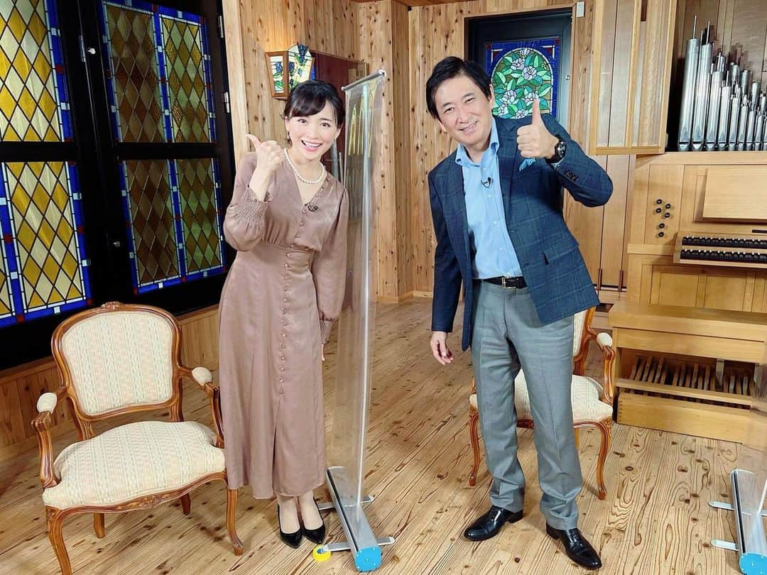 繁田美貴さんのインスタグラム写真 - (繁田美貴Instagram)「*＊ 春が来た と思っていたら 昨日は寒かったですね〜💦 体調崩されないようお気をつけて 皆さま素敵な連休を。。 まずは『エンター・ザ・ミュージック』で 優雅な朝をお過ごし下さい♪ まもなくです！ #BSテレ東  #毎週土曜 08:30〜 #エンターザミュージック #藤岡幸夫 さん」3月19日 8時06分 - handa_miki