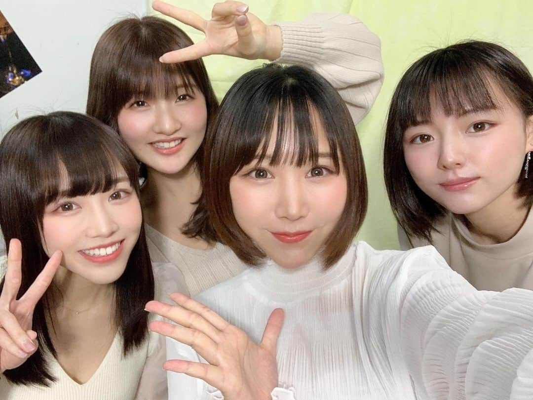 日向葵衣さんのインスタグラム写真 - (日向葵衣Instagram)「#グラドル女子会！ひなぽぽラジオ 初の公開収録ありがとうございました💓   仲良しのつばさちゃんがゲストに来てくださいました✨ つむちゃんとなのちゃんは隔月で番組をサポートしてくれるみたいで本当に心強い🥺💓   たくさんの方が応援してくださって本当にがんばります😭✨ これからよろしくでしゅ    #癒し #グラビア #タレント #天使の声  #YouTube #ASMR #japanese #model #pinupgirl #talent #instaphoto #portrait #followme #instalove #自作PC女子 #ゲーム女子  #じどり #ラジオ #オフショット」3月19日 0時58分 - aoi_hnta