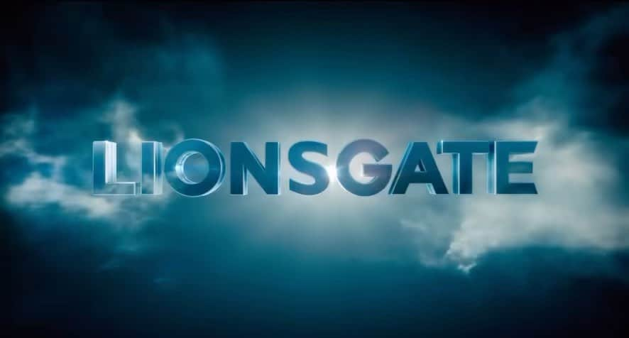 オマー・エップスのインスタグラム：「I promise you this is much more than just a film, it’s an experience!🔥🔥🔥 Salute to @lionsgate and the good folks at @amctheatres  And of course our skipper @chiefrocka77  ✊🏾🙌🏾✊🏾 April 1st, let’s go! 💥🚀💥 #TheDevilYouKnow 👁👁」