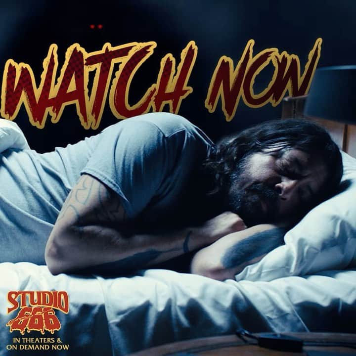 フー・ファイターズのインスタグラム：「#Studio666Movie is NOW IN THEATRES & AT HOME ON DEMAND!!! 😈  Link in bio 🔪🩸🎸」