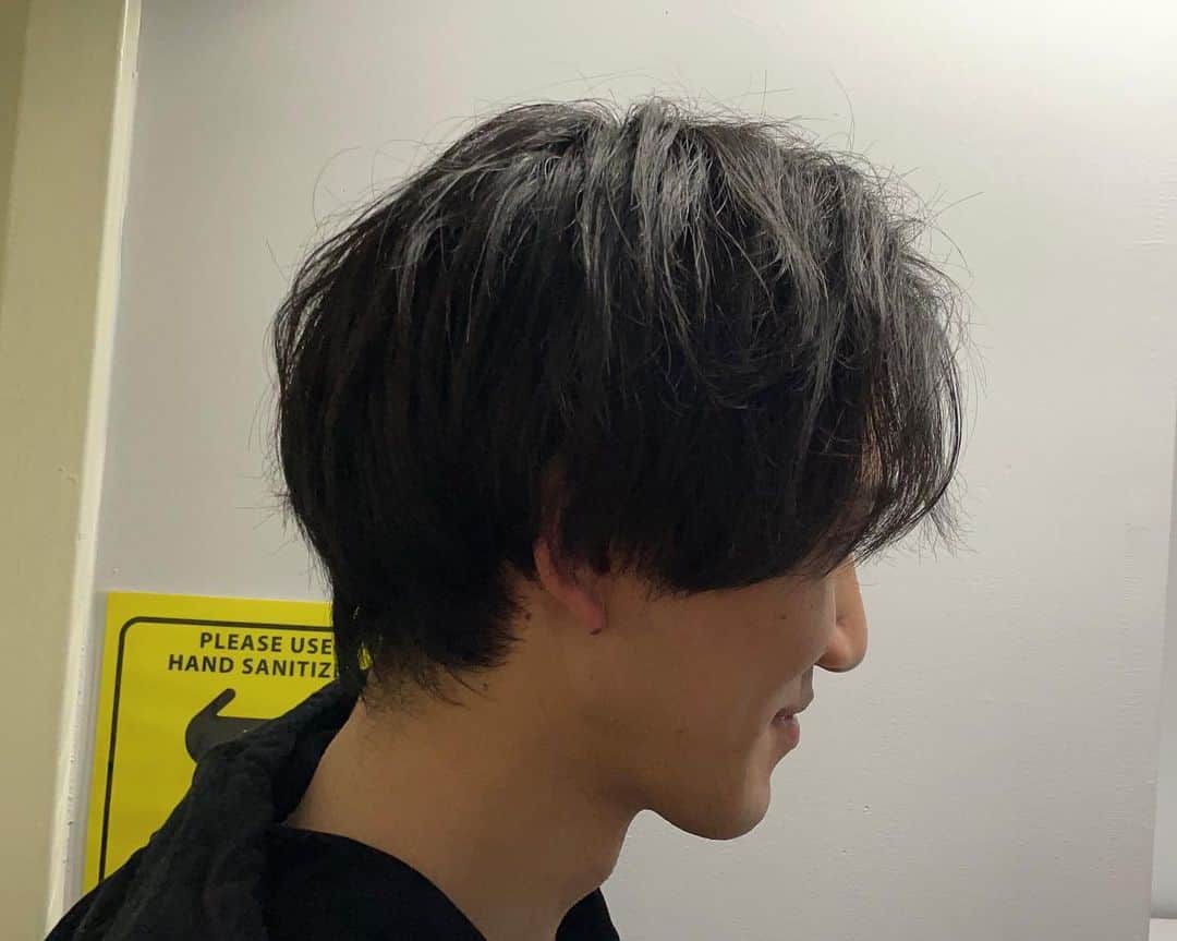 八島諒さんのインスタグラム写真 - (八島諒Instagram)「・ 久しぶりにオープンしました！  model 小川友暉  本番期間の髪型はお任せあれ  #八島美容室」3月19日 17時19分 - ryo_yashima