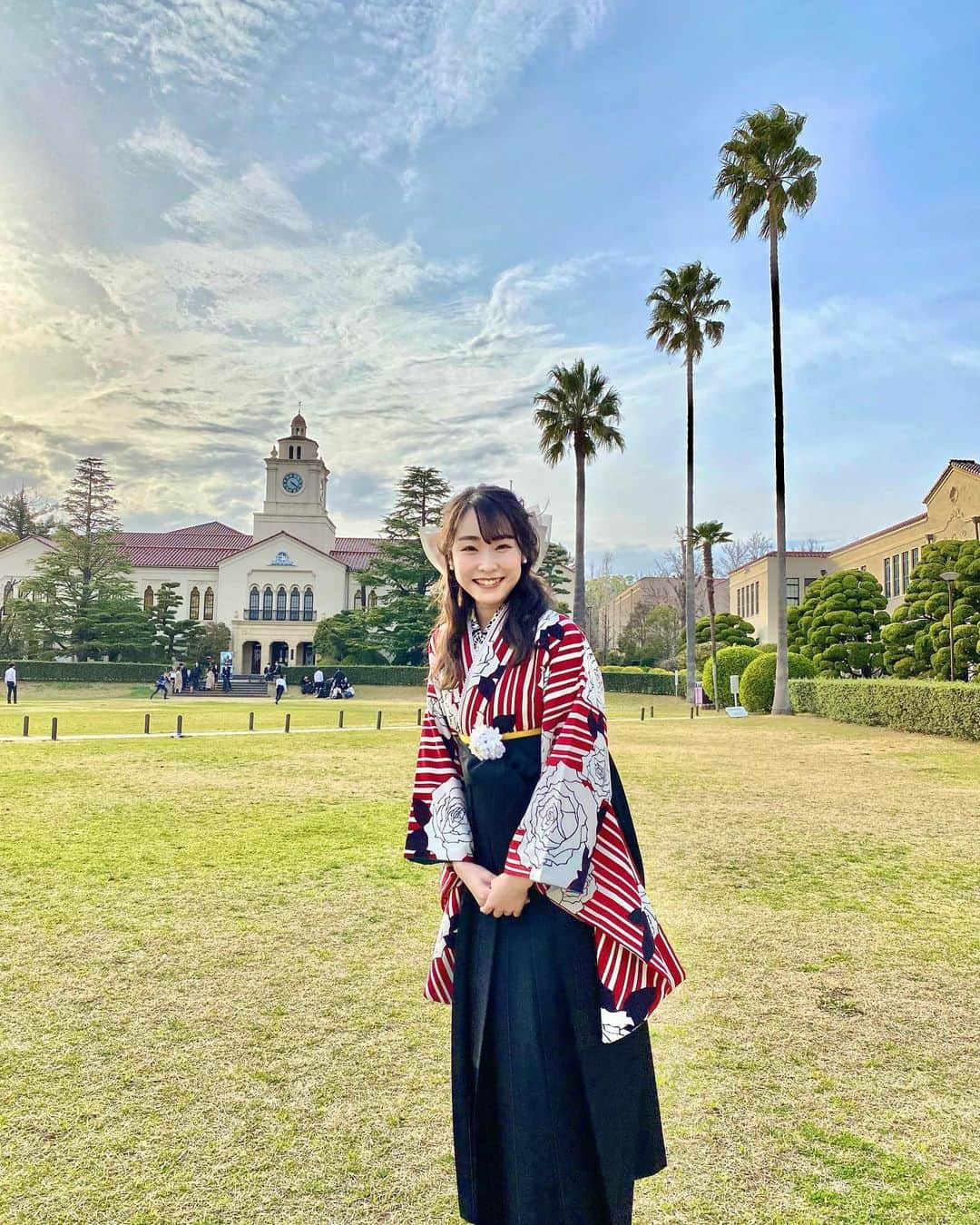 田中美有のインスタグラム：「🎓🌸  関西学院大学を卒業しました🌙 大好きな友達に出会い、色んな経験を沢山し、素敵な時間を過ごすことが出来ました。 4年間ありがとう。」