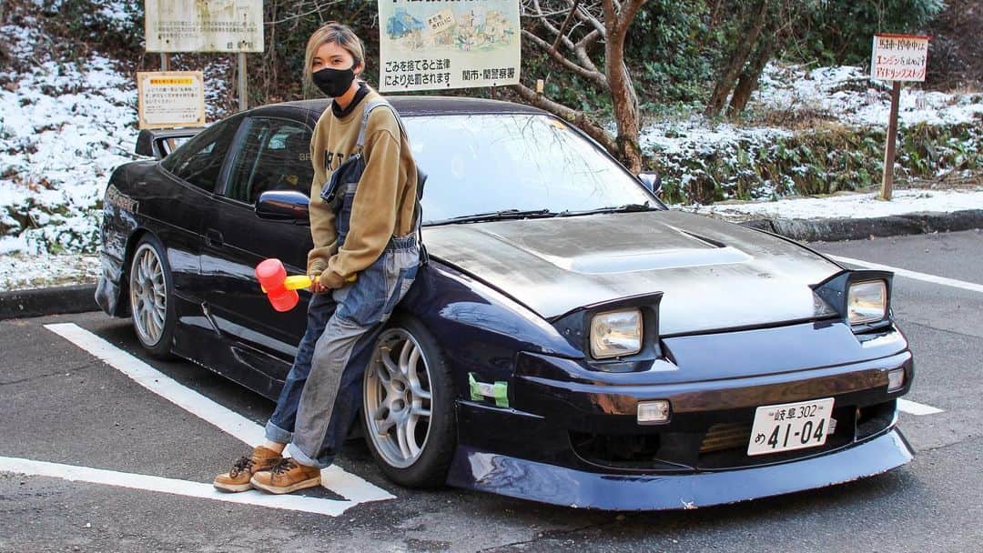 のインスタグラム：「動画でたよ😊  #車好き女子 #japanesegirl  #180sx #sr20det」