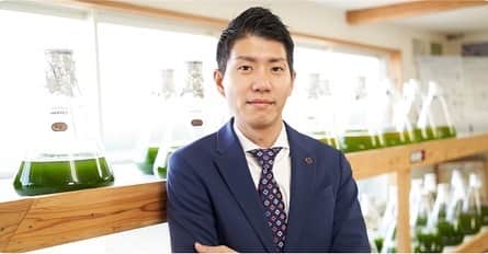 女子アナ47のインスタグラム：「【女子アナ広報によるインタビュー】 女子アナ47から、新しいコーナーが誕生しました‼️  世の中に素晴らしいサービスや製品、体験などを創出してくださっている会社や自治体の代表にアナウンサーたちがインタビューしています！  記念すべき、リニューアルお2人目は、、、  温泉が好きな方、温泉のリカバリー作用に興味ある方は必見‼︎温泉の中にだけ生息する微生物を培養して、美容、健康、バイオの製品に役立てている、大分県別府市に本社がある、株式会社SARABiO温泉微生物研究所。その代表濱田拓也社長にインタビューさせて頂きました。  鋭く手広い経営手話を発揮する濱田社長の、広報戦略、地方創生について共に伺いました！ 温泉が地方にらもたらす可能性とは？  【聞き手・長崎真友子（女子アナ４７代表　元九州朝日放送アナウンサー】  続きは本文にて。  https://jana47.com/interview/sarabio/  #女子アナ47 #インタビュー　#サラビオ　#sarabio温泉微生物研究所 #大分県　#別府　#別府市　#別府温泉 #m1 #温泉微生物　#rg92 #濱田拓也　#社長　#代表取締役　#女子アナメディアpr局 #女子アナメディア部 #フリーアナウンサー　#アナウンサー　#インタビュアー　#服部由佳　#広報　#採用サポート　#採用広報 #地方創生 #beppu #oita #onsen #onsensouシャンプー」