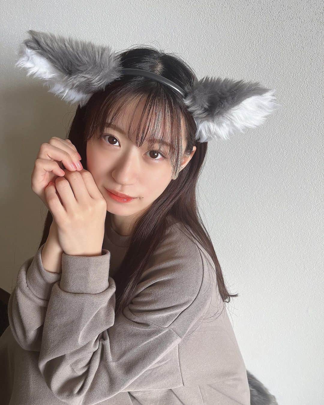 上西怜さんのインスタグラム写真 - (上西怜Instagram)「⠀ 最近の私の寝巻き💤 に、耳としっぽ💤💤 ⠀ ⠀ ガォー🐺🐺 ⠀ みんなのこと食べちゃうぞ〜😋 ⠀ ⠀ ⠀ #NMB48 #恋と愛のその間には  #オンラインお話し会  #オオカミ ⠀ ⠀ ⠀ ⠀」3月19日 21時30分 - jonishi_rei
