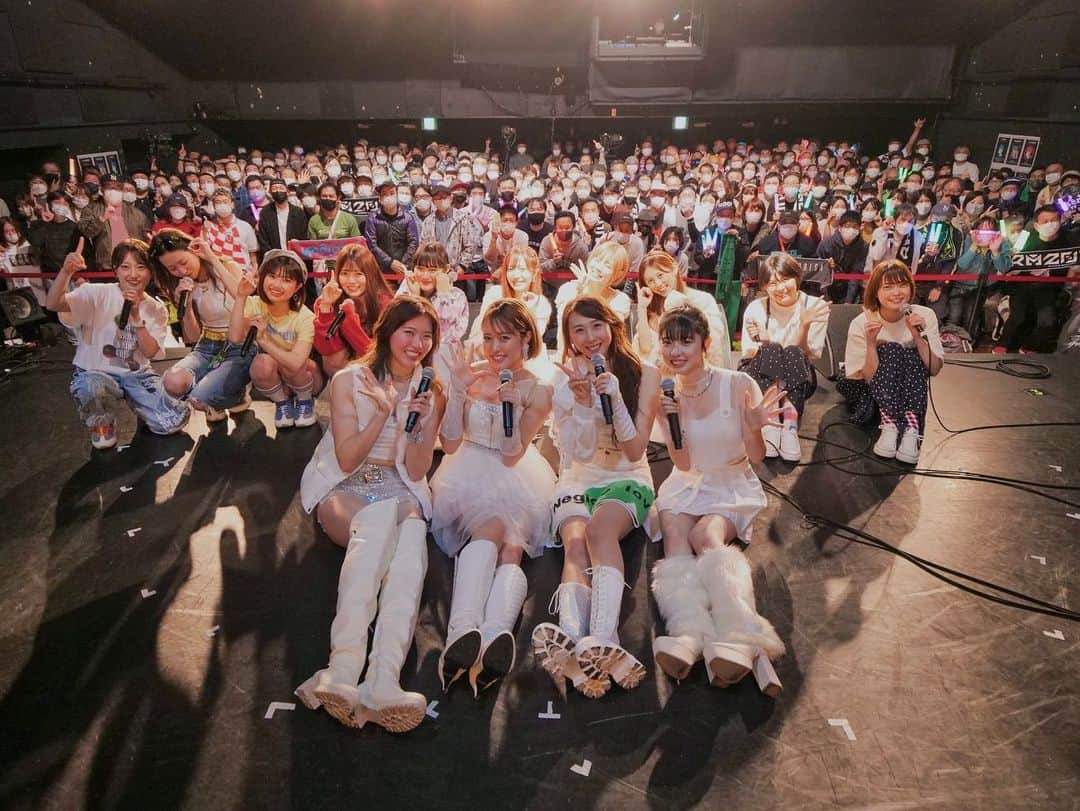 彩香さんのインスタグラム写真 - (彩香Instagram)「＊ RINGOMUSUME 4MAN LIVE “FOURs in TOKYO” 愛しかない空間。本当に幸せでした。 来てくれた皆さんも配信で見てくれていた皆さんもありがとうございました💗💗💗 そして、Negiccoさん、まなみのりささん、lyrical schoolさん、今もこれからも大好きです。 ＊ ＊ ＊ (写真の時はマスク外してます。) #4manlive #shibuyawwwx #negicco さん#まなみのりさ さん#lyricalschool さん#love」3月20日 10時42分 - saika_ringomusume