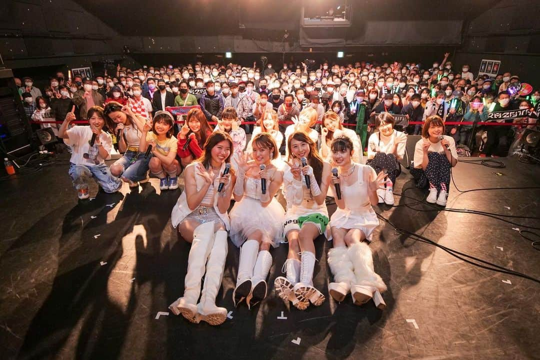 ときさんのインスタグラム写真 - (ときInstagram)「RINGOMUSUME 4MAN LIVE "FOURs in TOKYO"  本当に大好きで幸せな空間でした。  Negiccoさん まなみのりささん lyrical schoolさん  本当にありがとうございました💕  私たちにとって、ずっと憧れで近づきたかった3グループに囲まれて夢のような時間を最後に過ごせました。  最初で最後の4MAN LIVE 会場に来てくれた方、配信で見てくれた方 本当にありがとうございました。  最後まで駆け抜けます！  これからもずっと大好きです😍 #ringomusume #negicco #まなみのりさ #lyricalscool #fours #4マンライブ #大好き #love #ありがとう」3月20日 13時53分 - toki_ringomusume