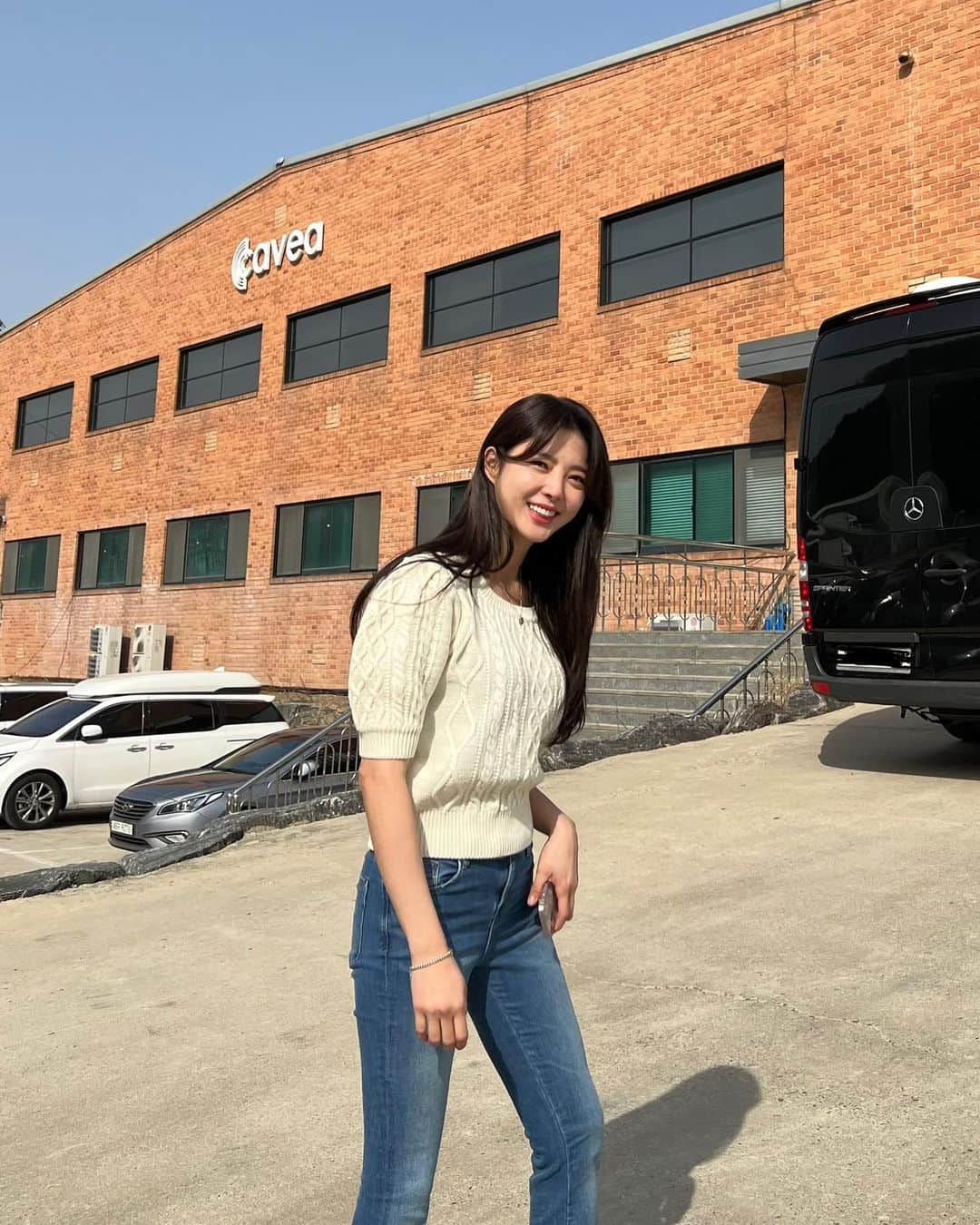 オム・ヒョンギョンのインスタグラム：「오늘 두번째 남편 하는 날🌸😆」