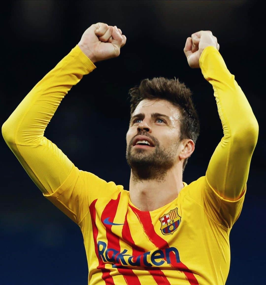 ジェラール・ピケさんのインスタグラム写真 - (ジェラール・ピケInstagram)「We are back.」3月21日 7時40分 - 3gerardpique